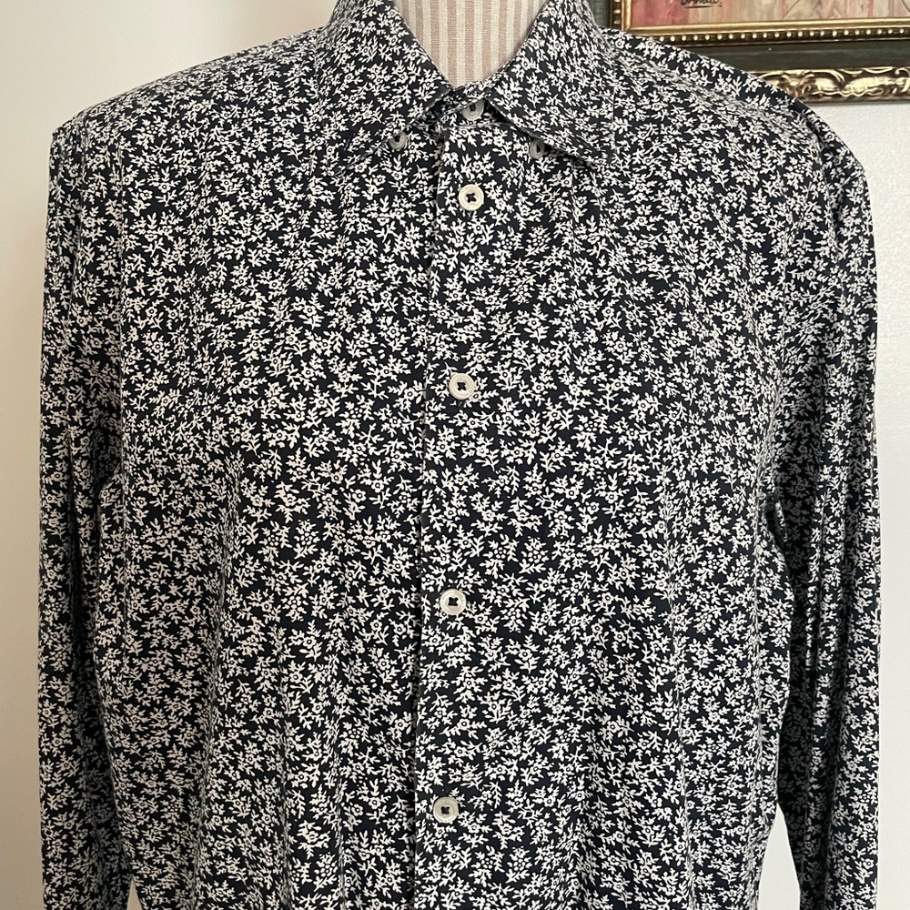 Ben Sherman Men's Navy and White Floral Shirt Large